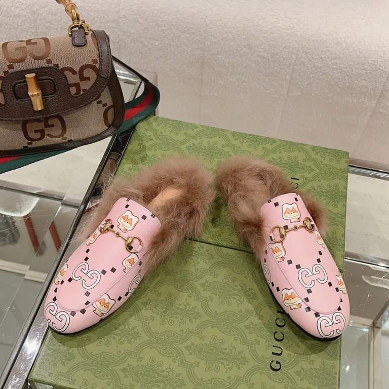 Gucci Shoe 